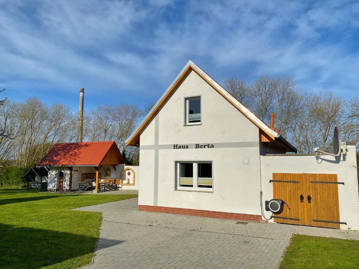 Ferienhaus Berta 사스니츠 외부 사진